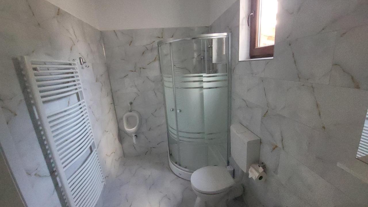 Colt De Rai Hîrtoape Exterior foto